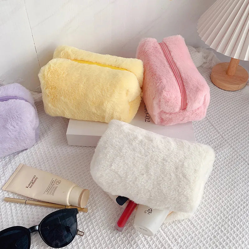 Toiletry Bag Medium - Fur